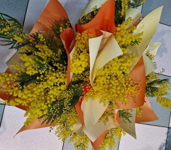 Bouquet de fleurs dédié à la livraison Doué-en-Anjou